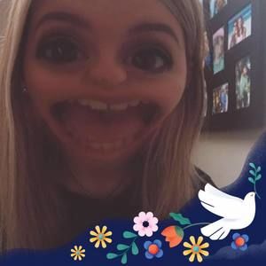 Meet your Posher, Halley